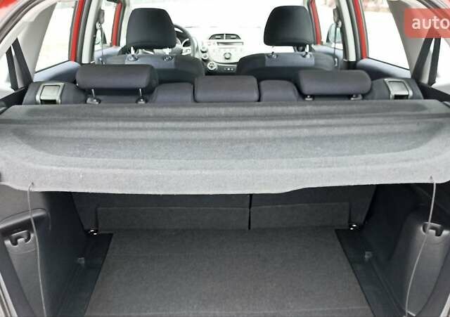 Красный Хонда Джаз, объемом двигателя 1.2 л и пробегом 146 тыс. км за 6800 $, фото 17 на Automoto.ua