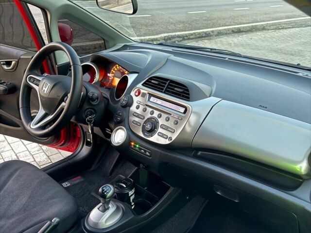 Червоний Хонда Джаз, об'ємом двигуна 0 л та пробігом 190 тис. км за 7999 $, фото 10 на Automoto.ua