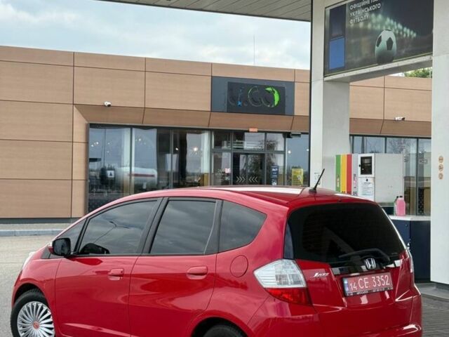 Червоний Хонда Джаз, об'ємом двигуна 0 л та пробігом 208 тис. км за 7777 $, фото 3 на Automoto.ua