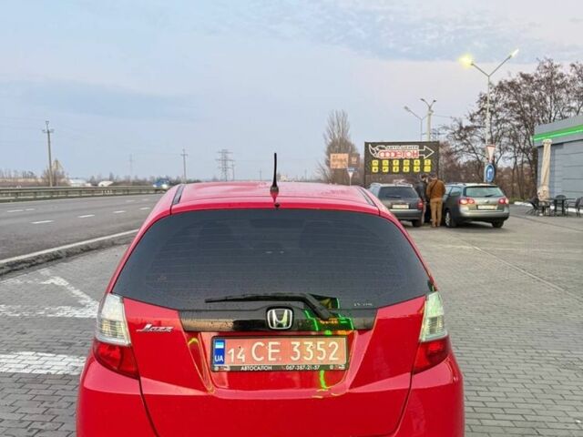 Червоний Хонда Джаз, об'ємом двигуна 0 л та пробігом 190 тис. км за 7999 $, фото 5 на Automoto.ua