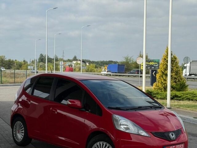 Червоний Хонда Джаз, об'ємом двигуна 0 л та пробігом 208 тис. км за 8500 $, фото 1 на Automoto.ua