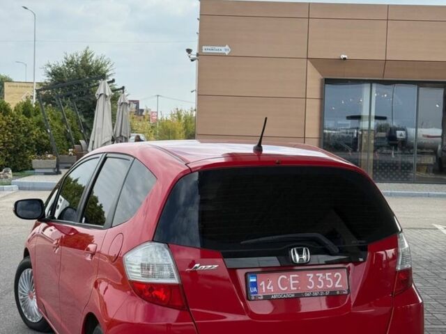 Червоний Хонда Джаз, об'ємом двигуна 0 л та пробігом 208 тис. км за 7777 $, фото 2 на Automoto.ua