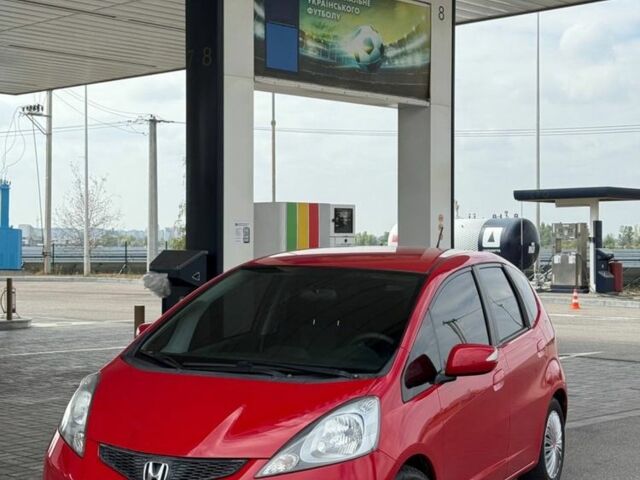 Червоний Хонда Джаз, об'ємом двигуна 0 л та пробігом 208 тис. км за 7777 $, фото 4 на Automoto.ua