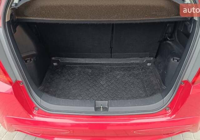 Красный Хонда Джаз, объемом двигателя 1.3 л и пробегом 154 тыс. км за 7300 $, фото 15 на Automoto.ua