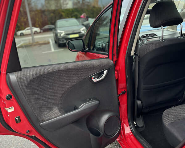 Красный Хонда Джаз, объемом двигателя 1.34 л и пробегом 107 тыс. км за 9500 $, фото 15 на Automoto.ua