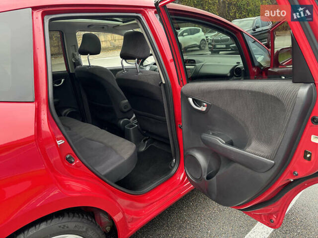 Красный Хонда Джаз, объемом двигателя 1.34 л и пробегом 107 тыс. км за 9500 $, фото 14 на Automoto.ua