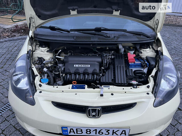 Хонда Джаз, об'ємом двигуна 1.3 л та пробігом 149 тис. км за 3999 $, фото 29 на Automoto.ua