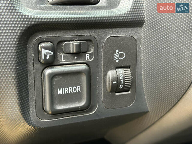 Желтый Хонда Джаз, объемом двигателя 1.4 л и пробегом 230 тыс. км за 4799 $, фото 8 на Automoto.ua