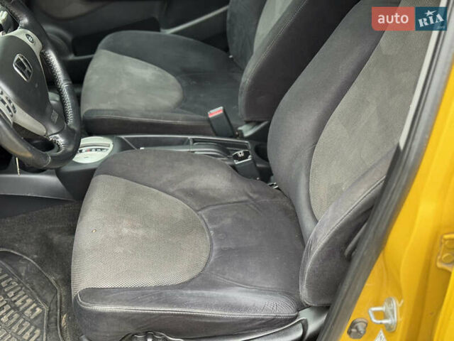 Желтый Хонда Джаз, объемом двигателя 1.4 л и пробегом 231 тыс. км за 4299 $, фото 11 на Automoto.ua