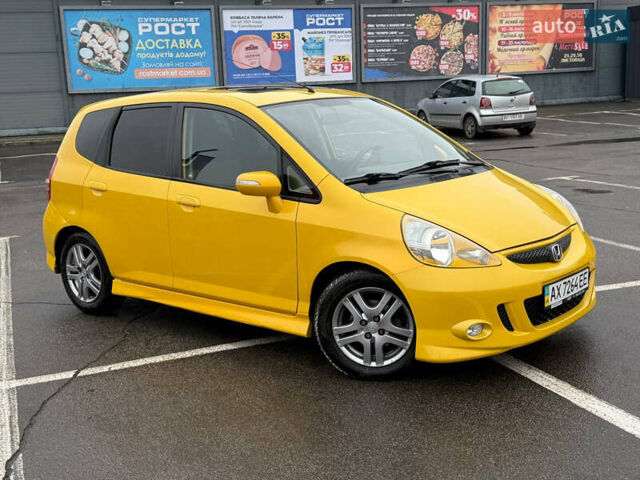Жовтий Хонда Джаз, об'ємом двигуна 1.4 л та пробігом 137 тис. км за 6450 $, фото 4 на Automoto.ua