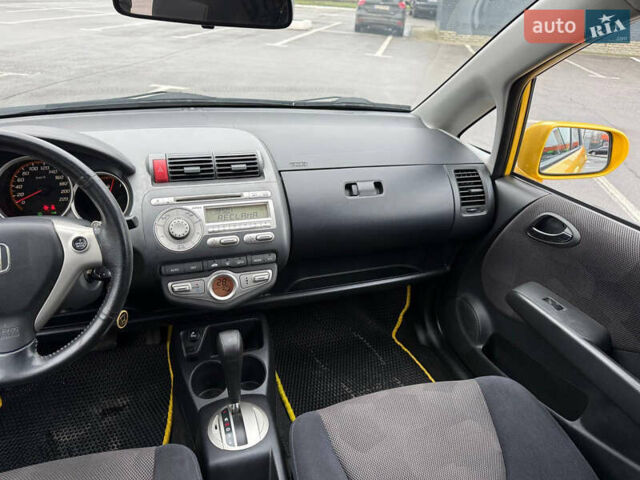 Жовтий Хонда Джаз, об'ємом двигуна 1.4 л та пробігом 137 тис. км за 6450 $, фото 31 на Automoto.ua