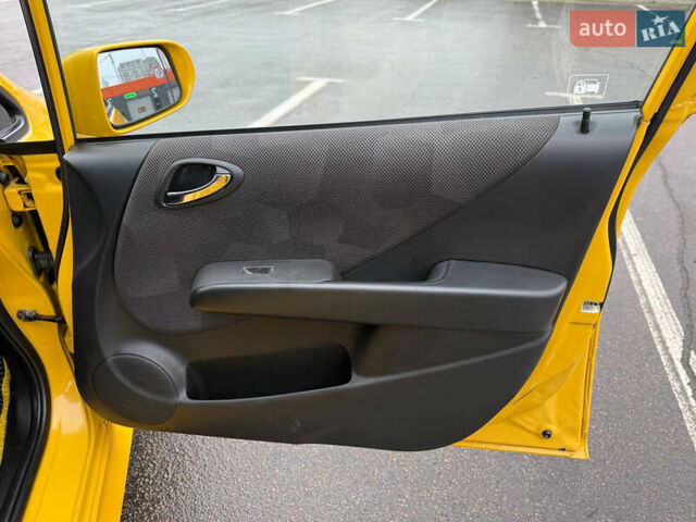 Жовтий Хонда Джаз, об'ємом двигуна 1.4 л та пробігом 137 тис. км за 6450 $, фото 23 на Automoto.ua