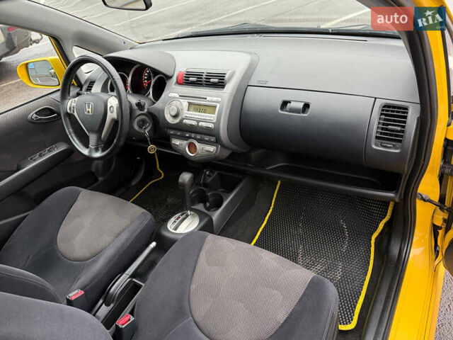 Жовтий Хонда Джаз, об'ємом двигуна 1.4 л та пробігом 137 тис. км за 6450 $, фото 24 на Automoto.ua
