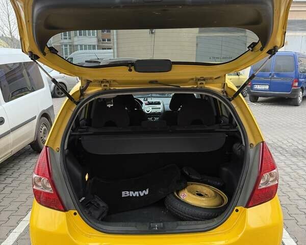 Желтый Хонда Джаз, объемом двигателя 1.34 л и пробегом 202 тыс. км за 6200 $, фото 35 на Automoto.ua