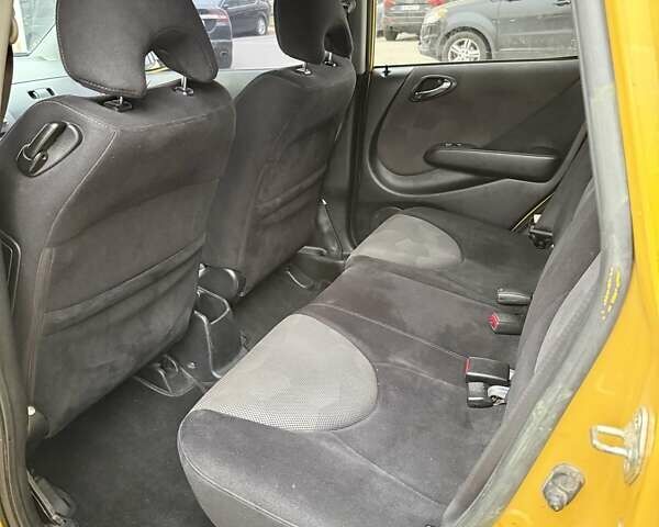 Желтый Хонда Джаз, объемом двигателя 1.34 л и пробегом 202 тыс. км за 6200 $, фото 33 на Automoto.ua