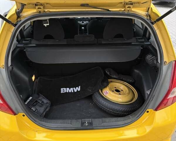 Желтый Хонда Джаз, объемом двигателя 1.34 л и пробегом 202 тыс. км за 6200 $, фото 34 на Automoto.ua