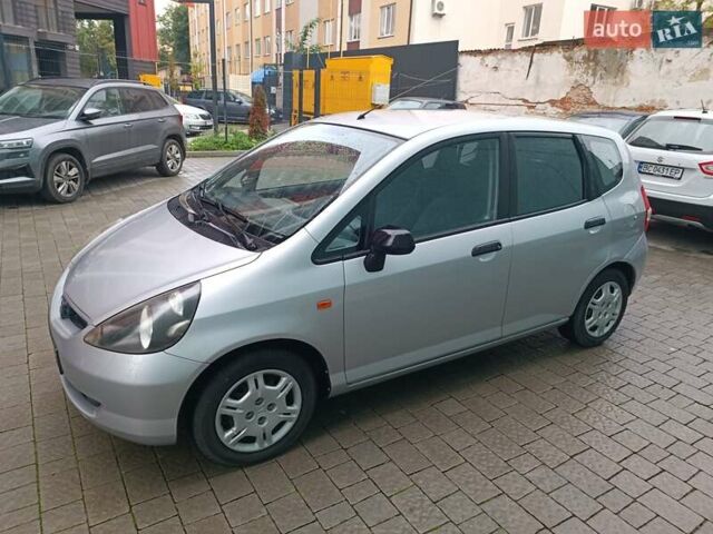 Серый Хонда Джаз, объемом двигателя 1.2 л и пробегом 147 тыс. км за 3800 $, фото 1 на Automoto.ua