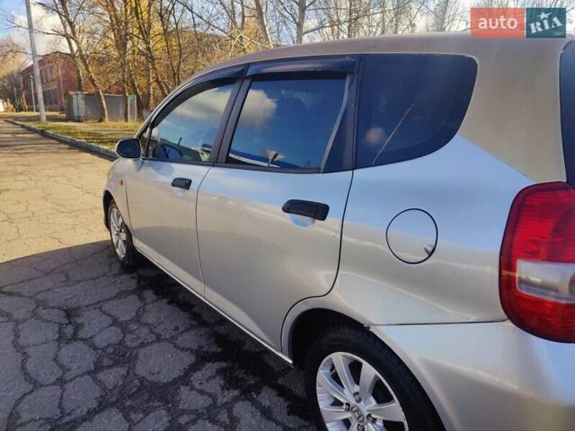 Серый Хонда Джаз, объемом двигателя 1.34 л и пробегом 295 тыс. км за 3749 $, фото 8 на Automoto.ua