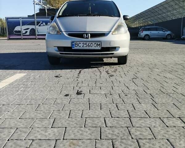 Серый Хонда Джаз, объемом двигателя 1.34 л и пробегом 167 тыс. км за 3900 $, фото 7 на Automoto.ua