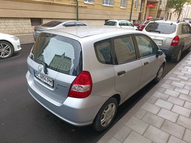 Серый Хонда Джаз, объемом двигателя 1.2 л и пробегом 147 тыс. км за 3800 $, фото 6 на Automoto.ua