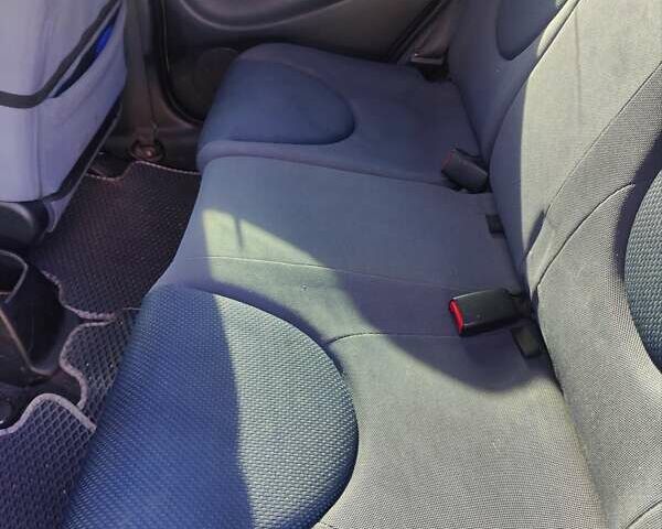 Серый Хонда Джаз, объемом двигателя 1.34 л и пробегом 295 тыс. км за 3749 $, фото 5 на Automoto.ua