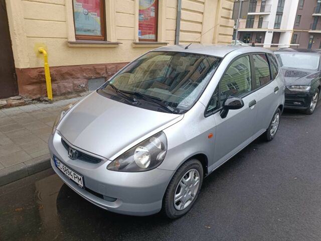 Серый Хонда Джаз, объемом двигателя 1.2 л и пробегом 147 тыс. км за 3800 $, фото 1 на Automoto.ua