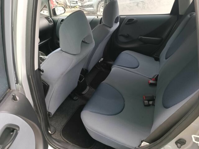 Серый Хонда Джаз, объемом двигателя 1.2 л и пробегом 147 тыс. км за 3800 $, фото 11 на Automoto.ua