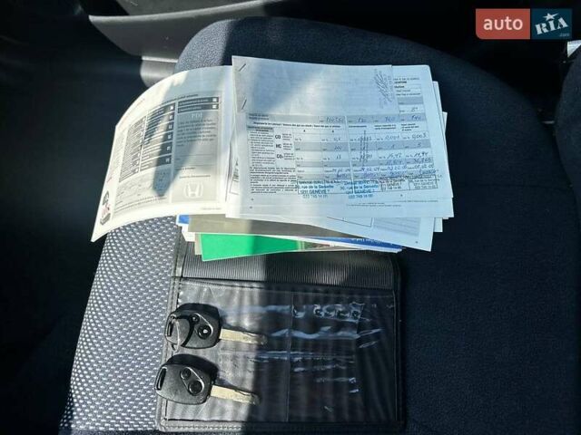 Серый Хонда Джаз, объемом двигателя 1.4 л и пробегом 193 тыс. км за 4290 $, фото 17 на Automoto.ua