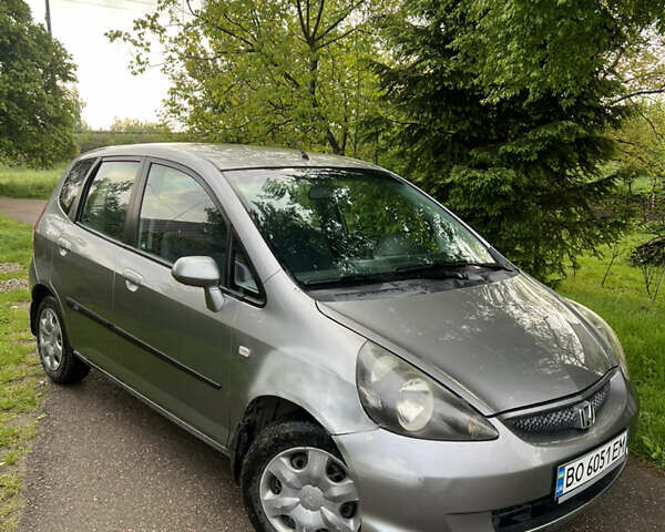 Серый Хонда Джаз, объемом двигателя 1.2 л и пробегом 204 тыс. км за 2900 $, фото 3 на Automoto.ua