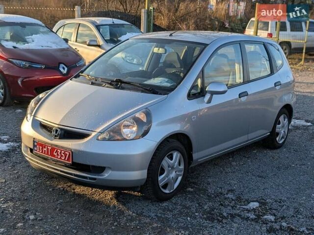 Серый Хонда Джаз, объемом двигателя 1.4 л и пробегом 125 тыс. км за 5850 $, фото 4 на Automoto.ua