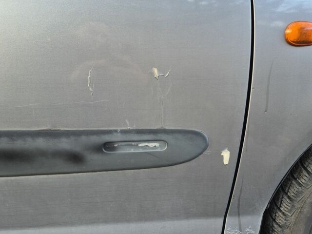 Серый Хонда Джаз, объемом двигателя 1.4 л и пробегом 208 тыс. км за 4500 $, фото 5 на Automoto.ua