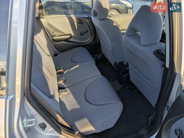 Серый Хонда Джаз, объемом двигателя 1.4 л и пробегом 125 тыс. км за 5850 $, фото 33 на Automoto.ua