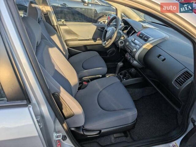 Серый Хонда Джаз, объемом двигателя 1.4 л и пробегом 125 тыс. км за 5850 $, фото 40 на Automoto.ua