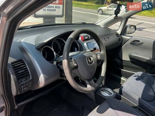 Серый Хонда Джаз, объемом двигателя 1.4 л и пробегом 193 тыс. км за 4290 $, фото 10 на Automoto.ua