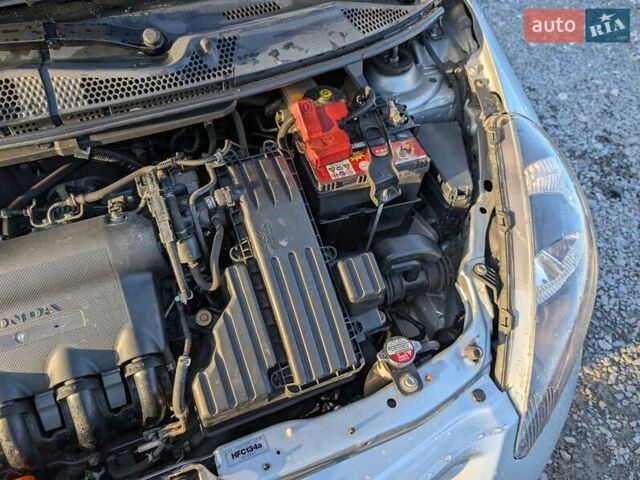 Серый Хонда Джаз, объемом двигателя 1.4 л и пробегом 125 тыс. км за 5850 $, фото 50 на Automoto.ua