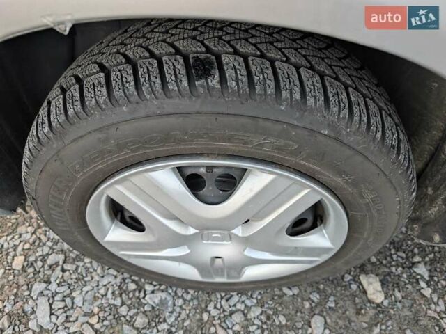 Сірий Хонда Джаз, об'ємом двигуна 1.4 л та пробігом 125 тис. км за 5850 $, фото 23 на Automoto.ua