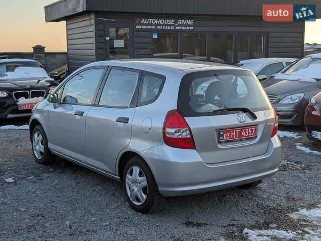 Серый Хонда Джаз, объемом двигателя 1.4 л и пробегом 125 тыс. км за 5850 $, фото 17 на Automoto.ua
