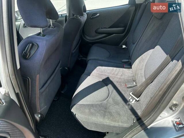 Серый Хонда Джаз, объемом двигателя 1.4 л и пробегом 193 тыс. км за 4290 $, фото 15 на Automoto.ua
