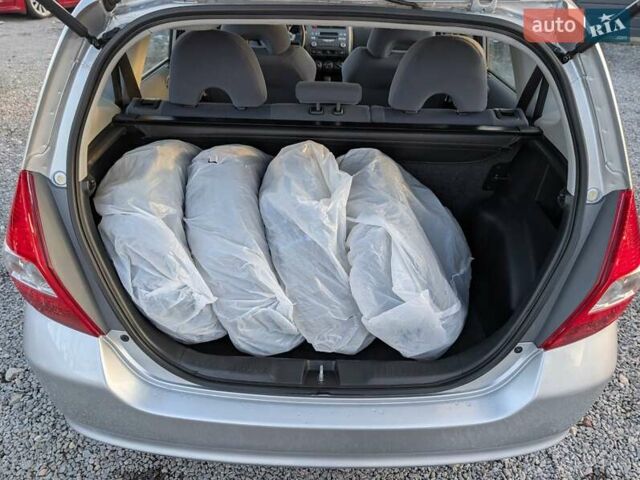 Сірий Хонда Джаз, об'ємом двигуна 1.4 л та пробігом 125 тис. км за 5850 $, фото 18 на Automoto.ua
