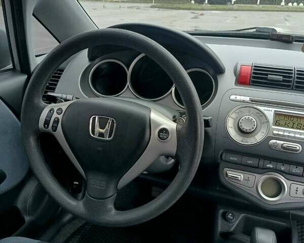 Серый Хонда Джаз, объемом двигателя 1.34 л и пробегом 190 тыс. км за 5200 $, фото 13 на Automoto.ua