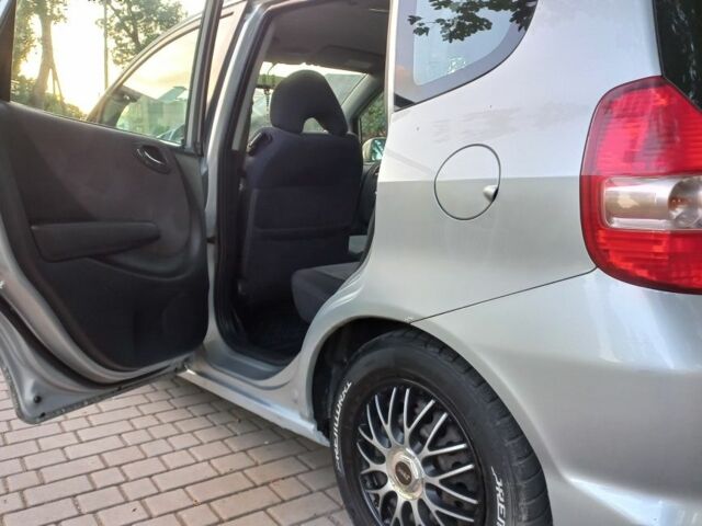 Сірий Хонда Джаз, об'ємом двигуна 0 л та пробігом 213 тис. км за 5000 $, фото 15 на Automoto.ua