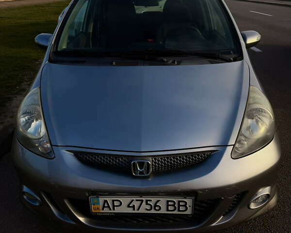 Серый Хонда Джаз, объемом двигателя 1.4 л и пробегом 173 тыс. км за 5000 $, фото 4 на Automoto.ua