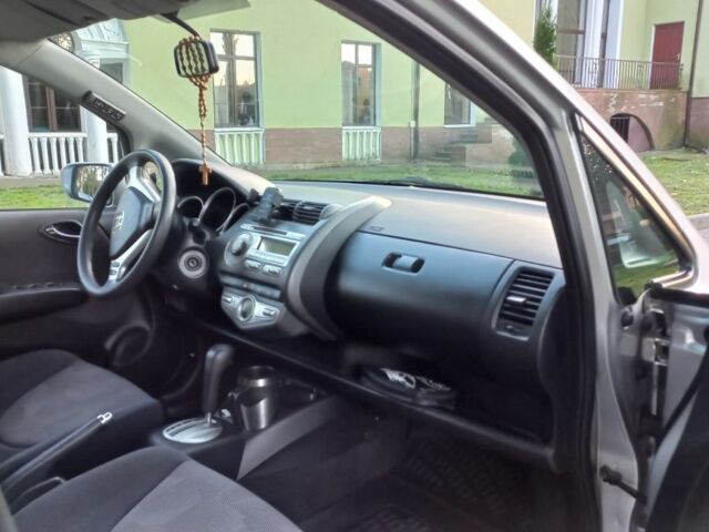 Сірий Хонда Джаз, об'ємом двигуна 0 л та пробігом 213 тис. км за 5000 $, фото 12 на Automoto.ua