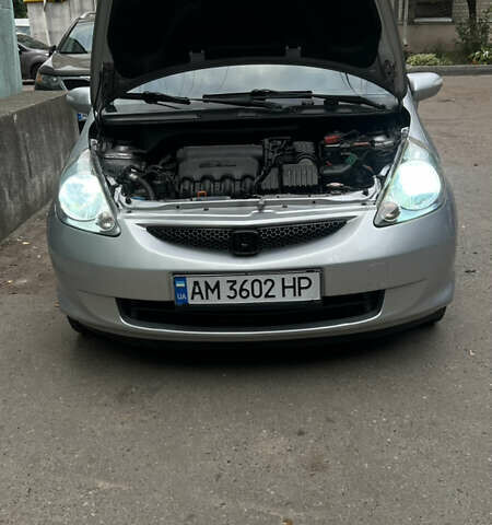 Серый Хонда Джаз, объемом двигателя 1.4 л и пробегом 225 тыс. км за 4990 $, фото 11 на Automoto.ua