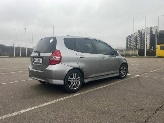 Сірий Хонда Джаз, об'ємом двигуна 1.3 л та пробігом 272 тис. км за 4800 $, фото 5 на Automoto.ua