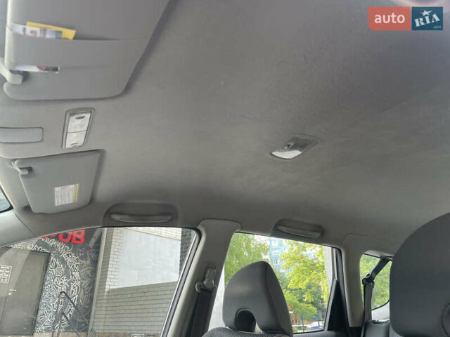 Серый Хонда Джаз, объемом двигателя 1.25 л и пробегом 224 тыс. км за 4800 $, фото 2 на Automoto.ua