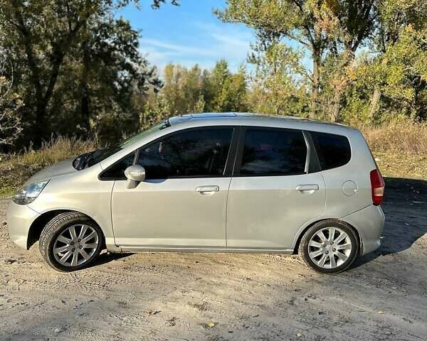 Серый Хонда Джаз, объемом двигателя 1.34 л и пробегом 101 тыс. км за 4599 $, фото 11 на Automoto.ua