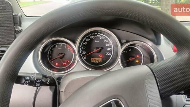 Серый Хонда Джаз, объемом двигателя 1.2 л и пробегом 233 тыс. км за 5600 $, фото 3 на Automoto.ua