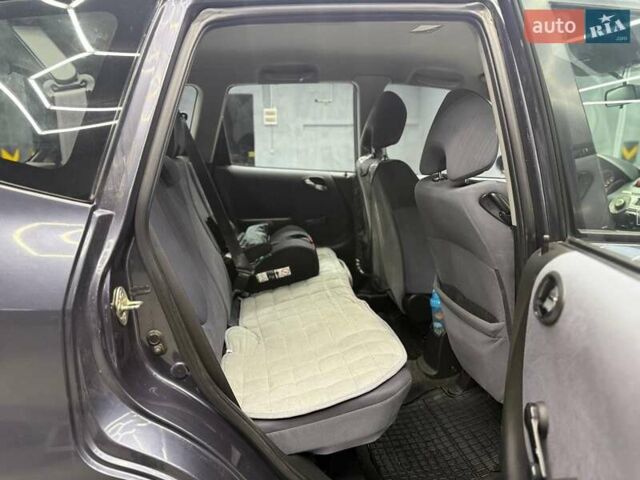 Хонда Джаз 2007 в Черновцах на Automoto.ua Серый Хонда Джаз, объемом двигателя 1.34 л и пробегом 227 тыс. км за 5800 $, фото 12 на Automoto.ua