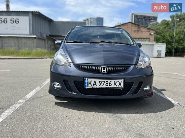 Серый Хонда Джаз, объемом двигателя 1.34 л и пробегом 184 тыс. км за 6500 $, фото 4 на Automoto.ua